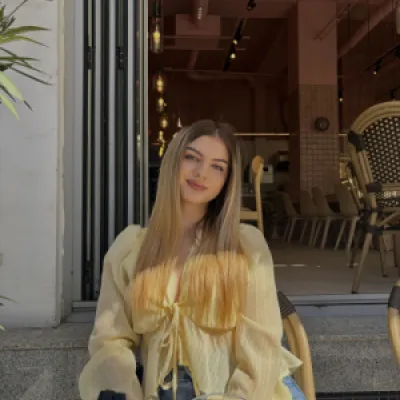 Bot Alexandra Nia
