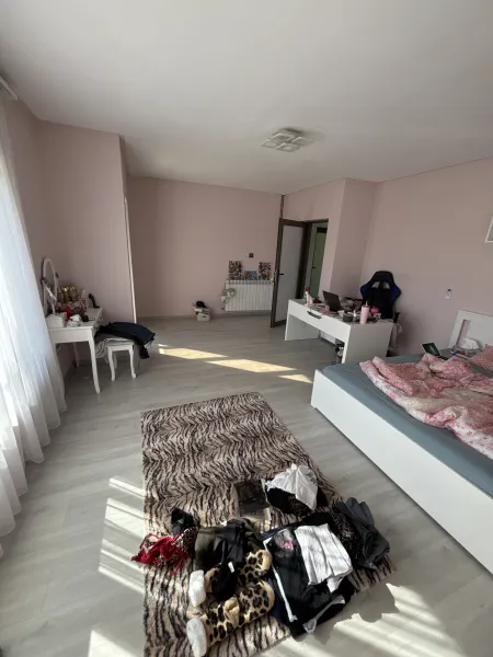 Larisa Suciu — fotografia 3